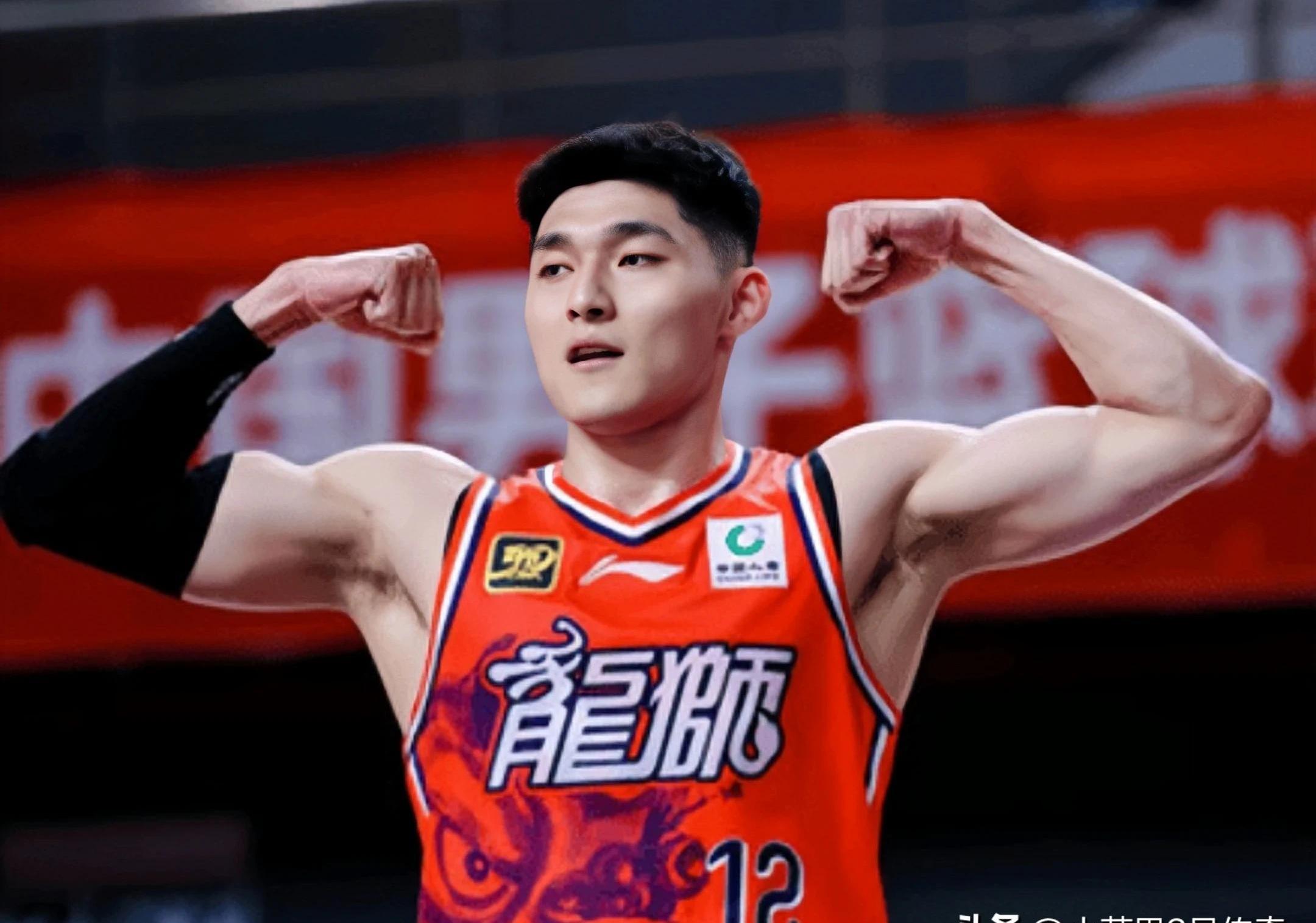 转折点！上海海港单刀错失，CBA常规赛赛后攻防权衡，管理层满意，资深球员宣示担当的简单介绍